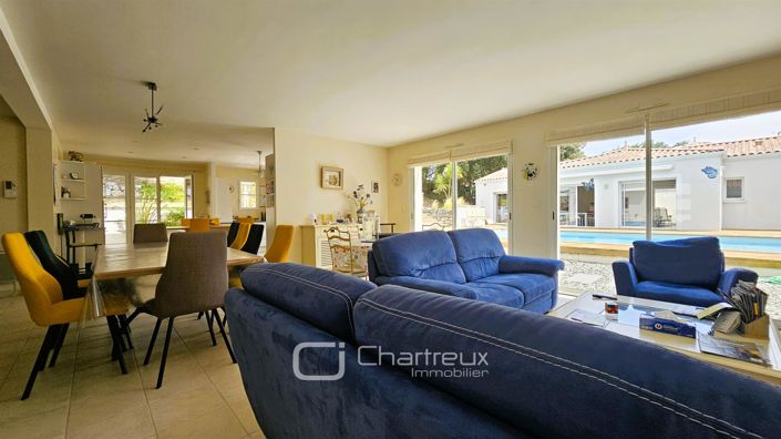 Image No.6-7 Bed House for sale