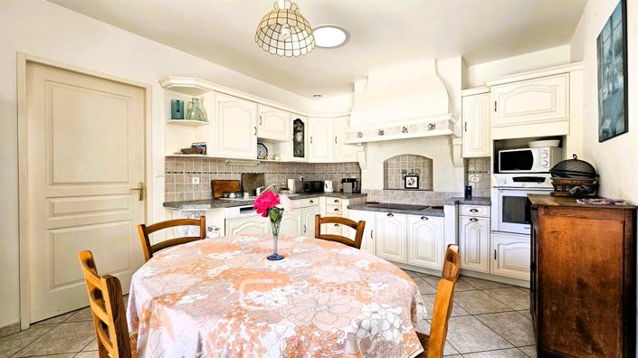 Image No.9-4 Bed House for sale