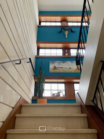 Image No.7-5 Bed House for sale