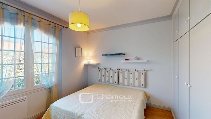 Image No.10-4 Bed House for sale