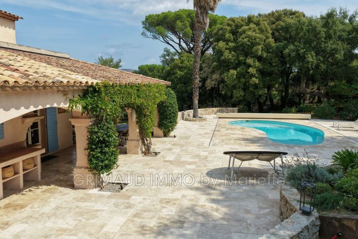 Image No.3-4 Bed House for sale