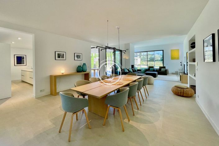 Image No.5-4 Bed House for sale