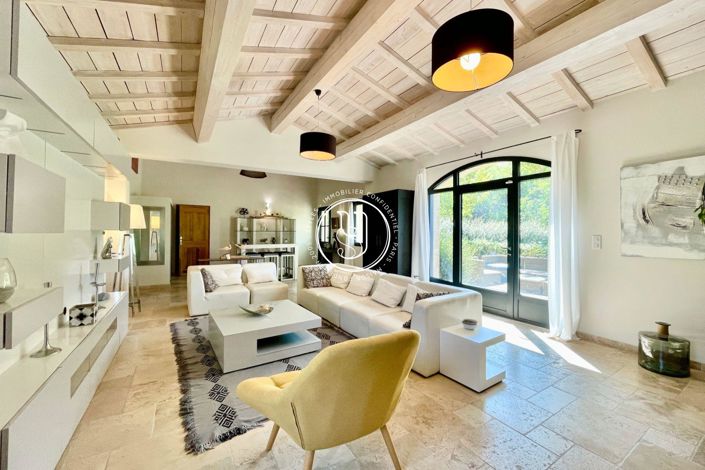 Image No.4-5 Bed House for sale