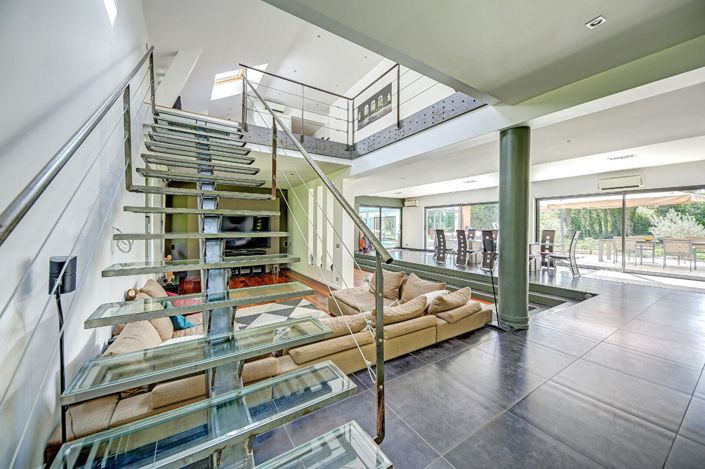 Image No.7-6 Bed Property for sale