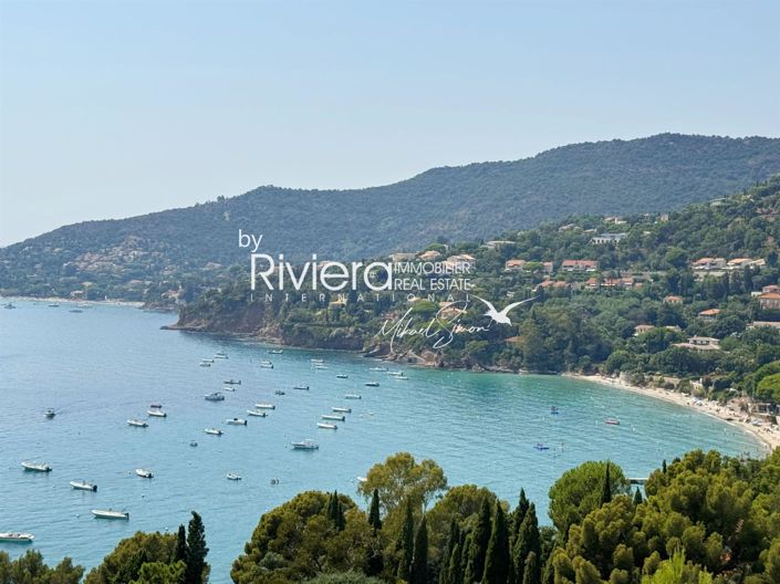 Image No.3-7 Bed House for sale