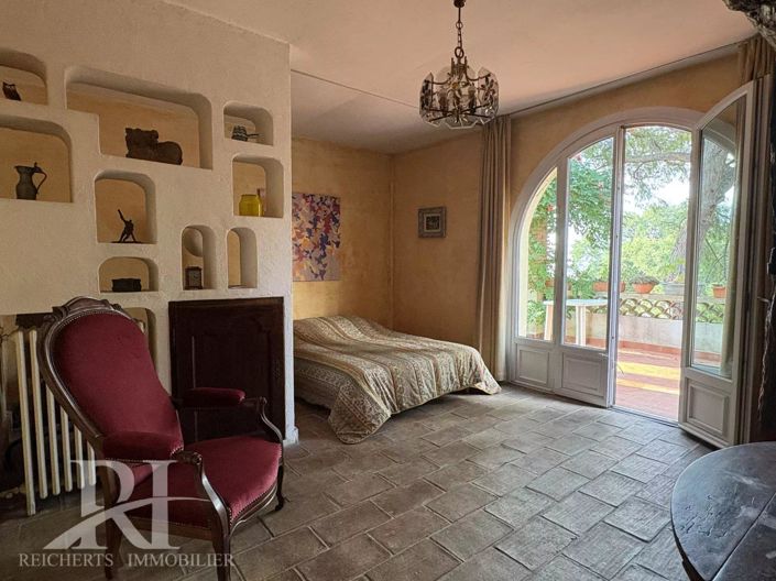 Image No.8-4 Bed House for sale