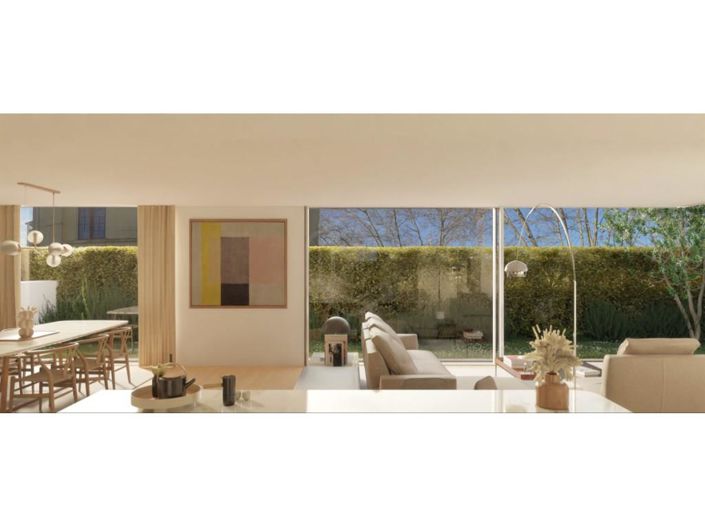 Image No.1-4 Bed Apartment for sale