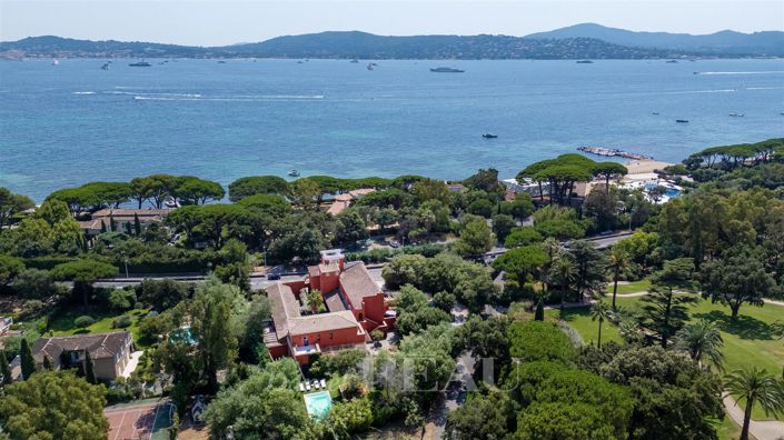 Image No.1-5 Bed House for sale