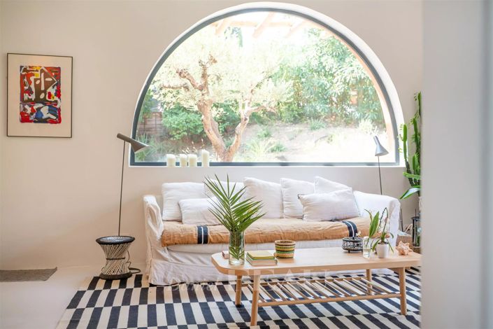 Image No.10-5 Bed House for sale