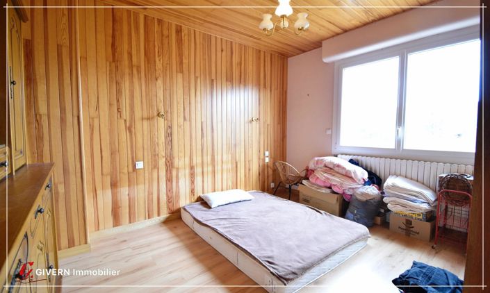 Image No.6-5 Bed House for sale