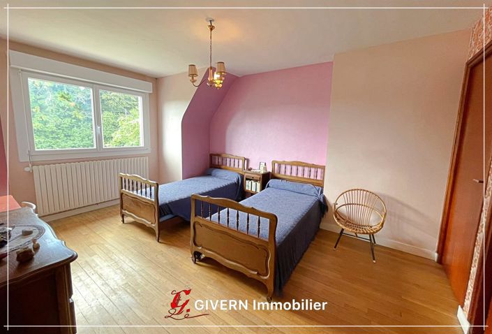 Image No.7-5 Bed House for sale