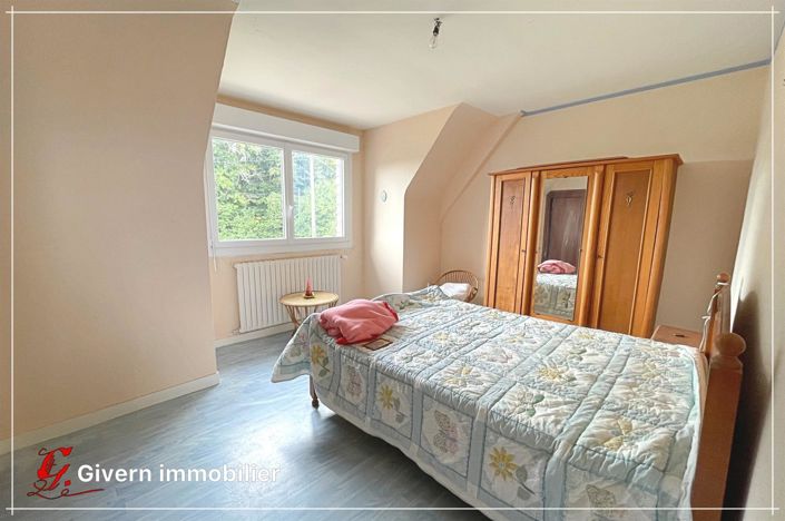 Image No.9-5 Bed House for sale