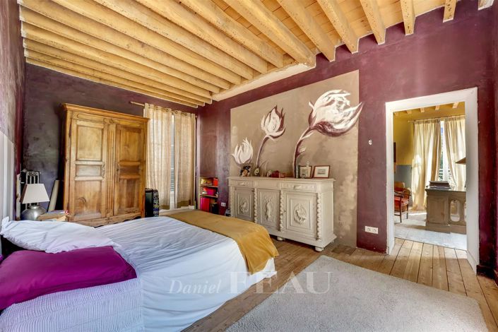 Image No.12-6 Bed House for sale