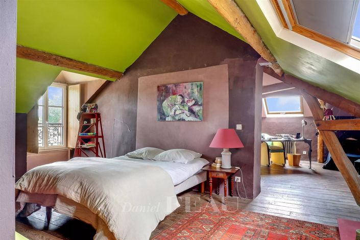 Image No.16-6 Bed House for sale