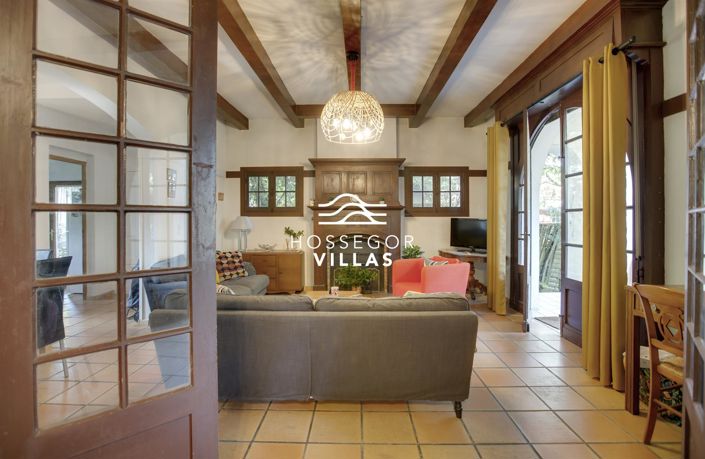 Image No.8-7 Bed House for sale