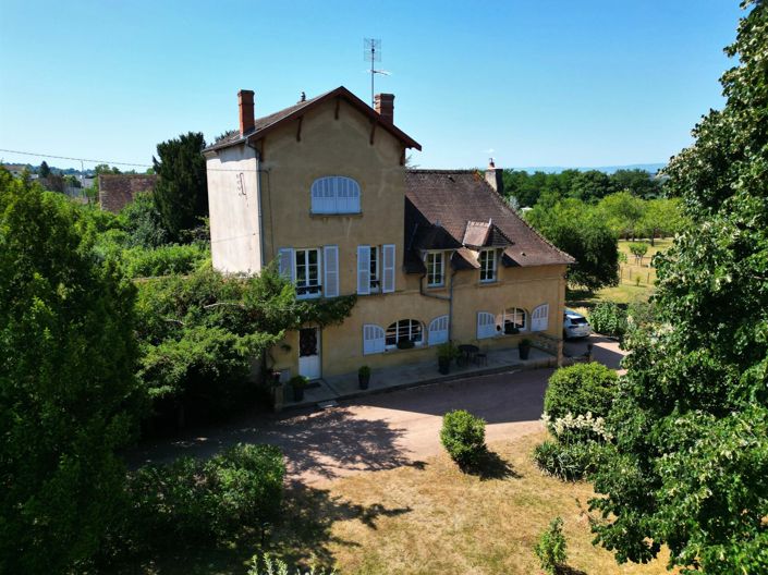 Image No.1-8 Bed House for sale