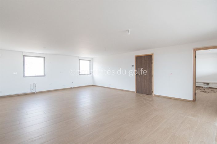 Image No.8-3 Bed Apartment for sale