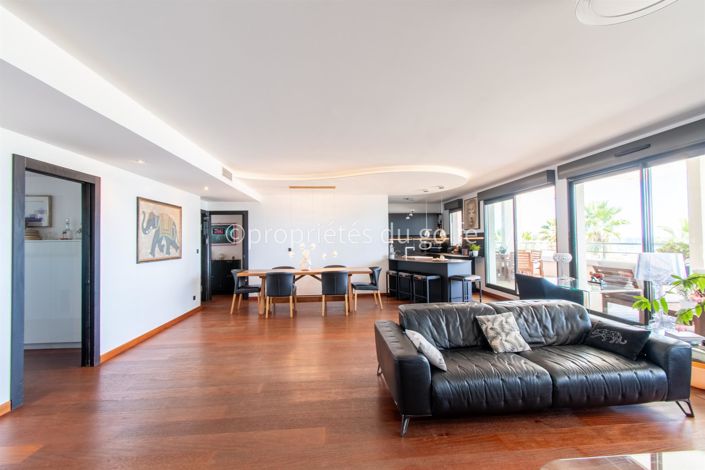 Image No.12-3 Bed Apartment for sale