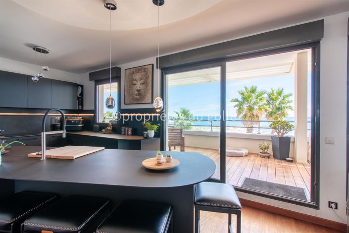 Image No.8-3 Bed Apartment for sale