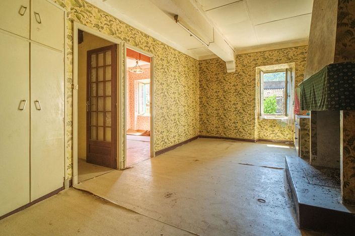 Image No.11-2 Bed House for sale