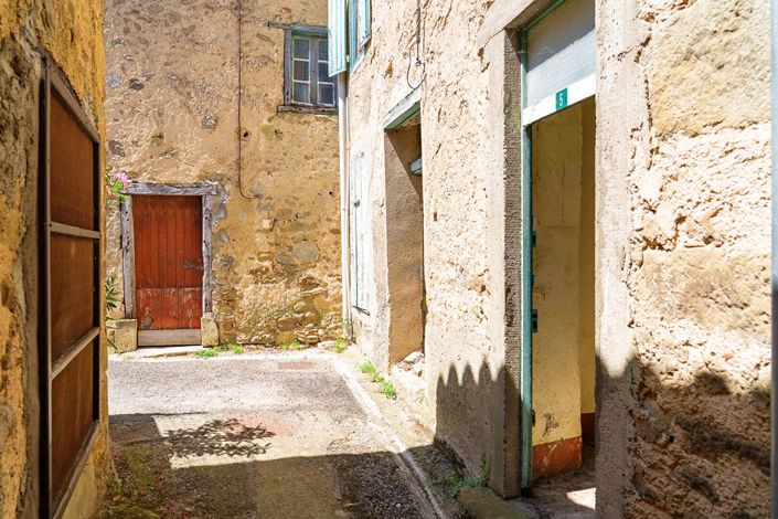 Image No.5-2 Bed House for sale