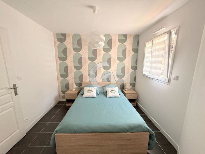 Image No.11-3 Bed House for sale