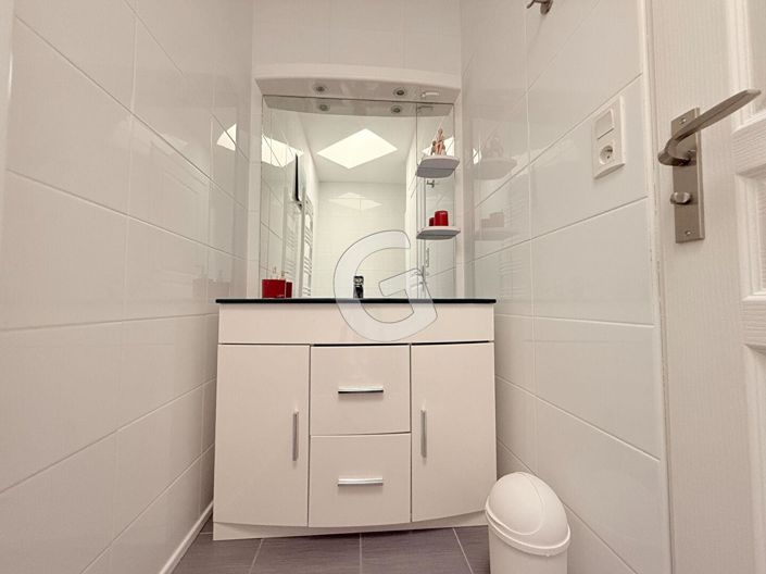 Image No.14-3 Bed House for sale