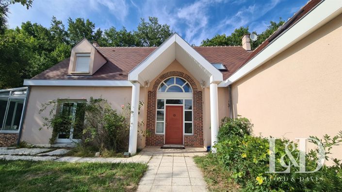 Image No.1-5 Bed House for sale