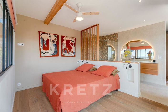 Image No.18-7 Bed House for sale