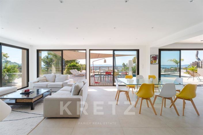 Image No.7-7 Bed House for sale