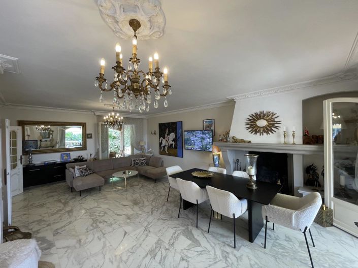 Image No.14-4 Bed House for sale