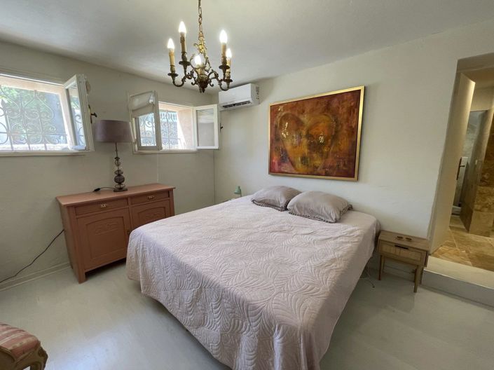 Image No.17-4 Bed House for sale