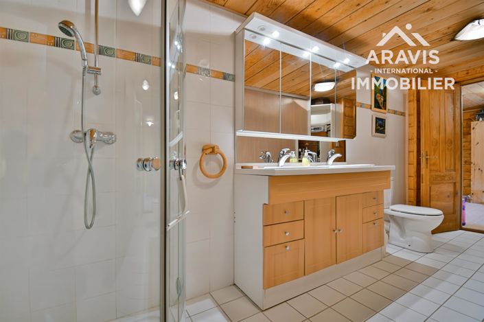 Image No.12-4 Bed House for sale