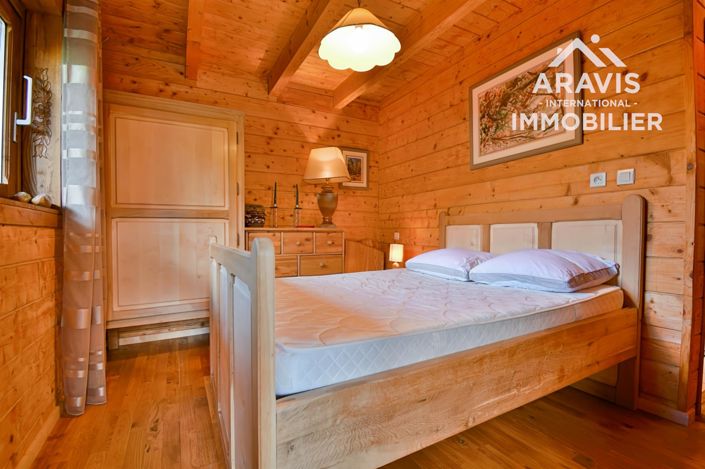 Image No.15-4 Bed House for sale