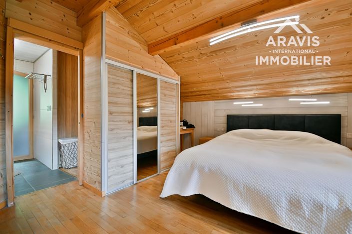 Image No.17-4 Bed House for sale