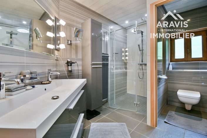 Image No.18-4 Bed House for sale