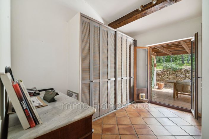 Image No.20-4 Bed House for sale