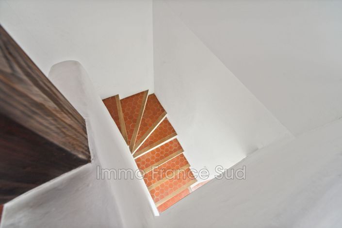 Image No.20-2 Bed House for sale