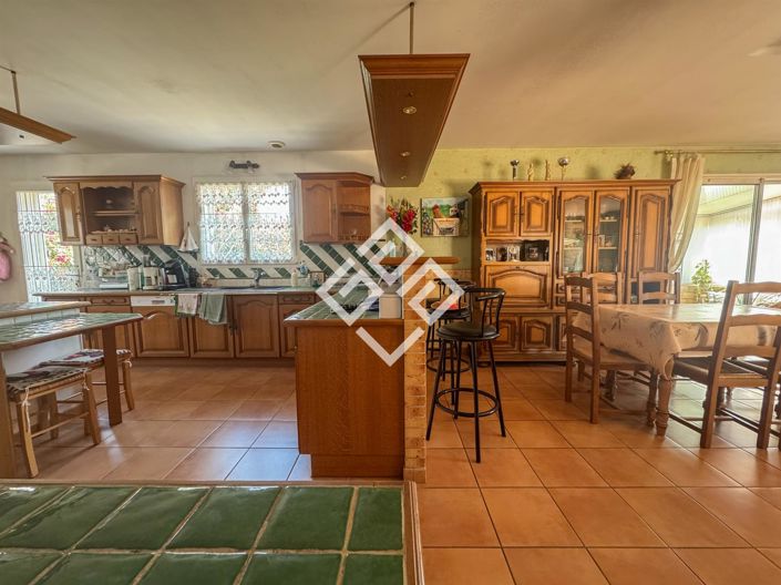 Image No.4-3 Bed House for sale