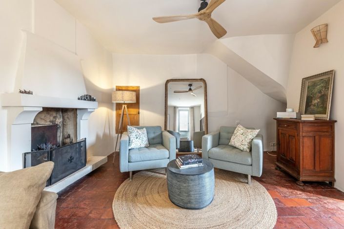 Image No.6-2 Bed House for sale