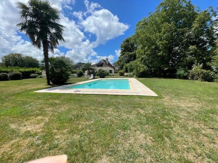 Image No.2-6 Bed House for sale