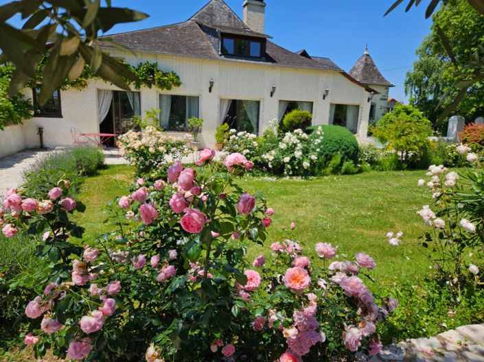 Image No.3-6 Bed House for sale