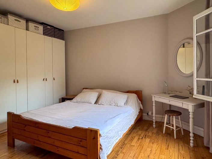 Image No.8-3 Bed House for sale