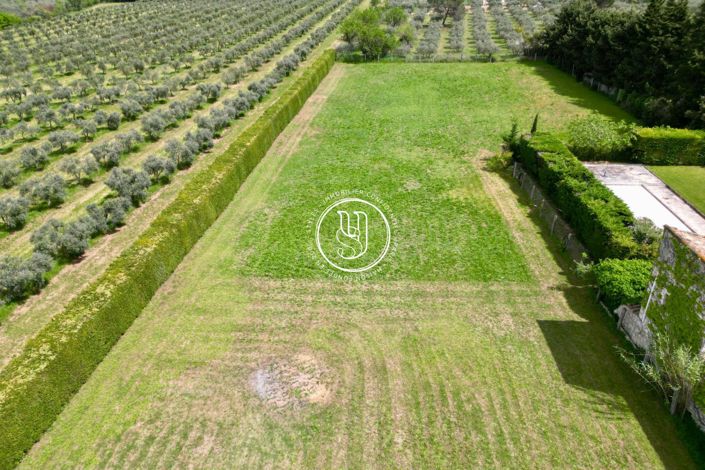 Image No.16-5 Bed House for sale