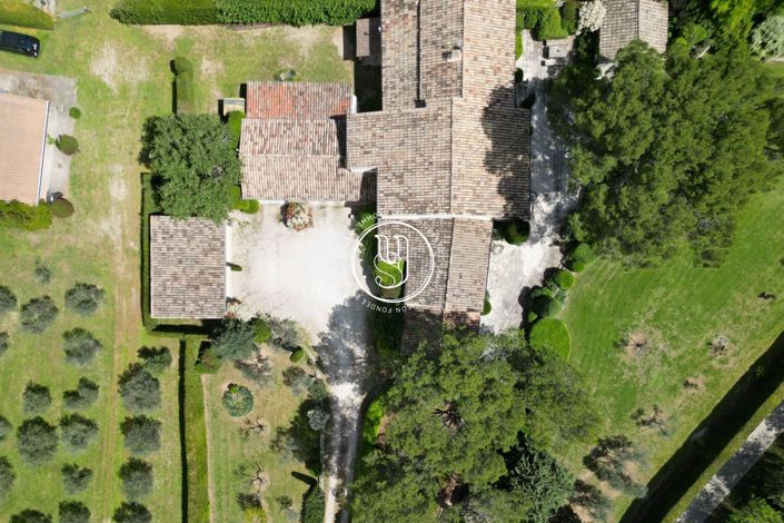 Image No.2-5 Bed House for sale