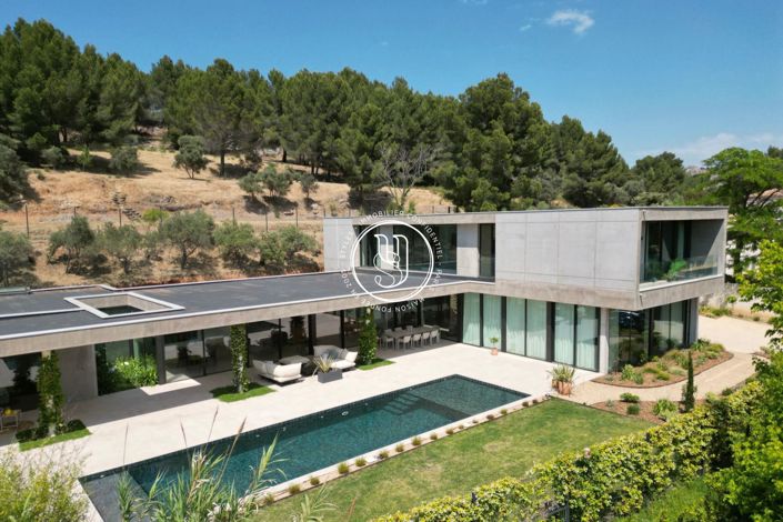 Image No.19-4 Bed House for sale