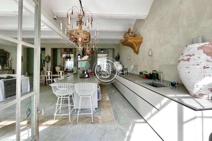 Image No.5-5 Bed House for sale