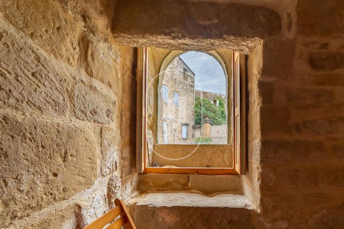 Image No.10-1 Bed House for sale