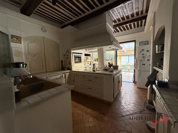 Image No.5-6 Bed House for sale