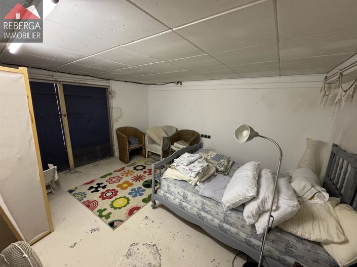 Image No.23-3 Bed House for sale